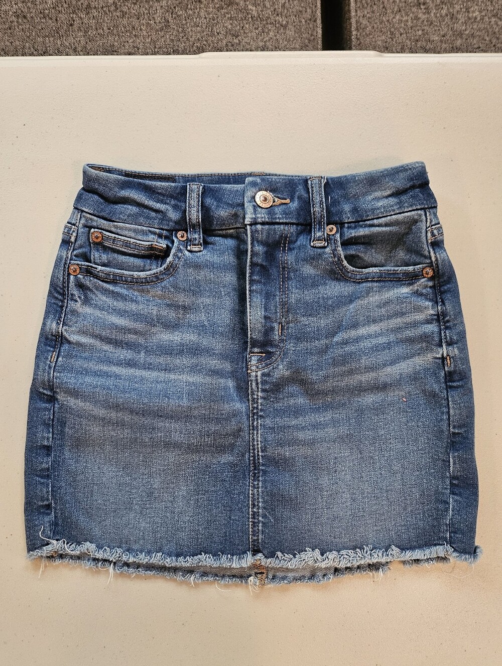 American Eagle Curvy Dark Wash Mini Jean Skirt Womens Size 00